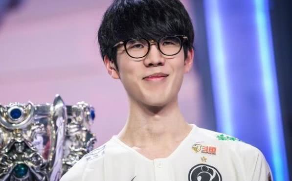 TES赛后群访：Xiye和Creme经常Solo帮助后者提升